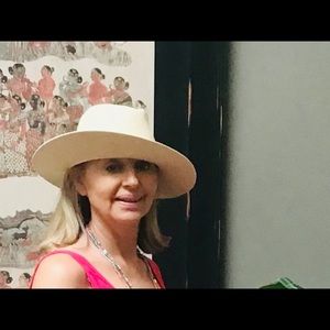 Meet your Posher, Sharon